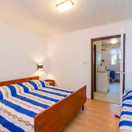 In 15428 Novi Vinodolski